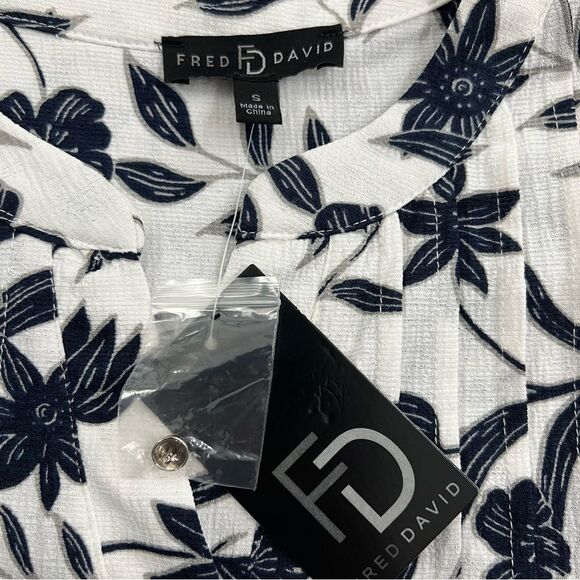 FRED DAVID FLORAL PLEADED SLEEVELESS SUMMER TOP  SML BLUE/WHITE SIZE SMALL - Picture 6 of 11